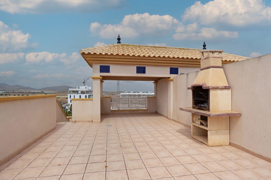 Flat with garage on Calle Nicomedes Gómez — image 20